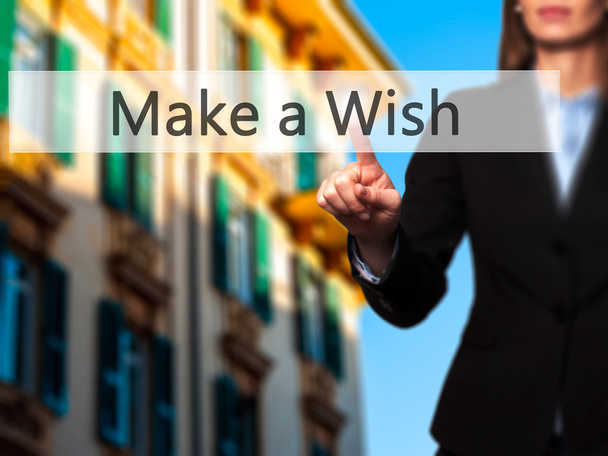 Make a Wish - Бизнесвумен, нажимающая современные пуговицы на добродетель
 - Фото, изображение