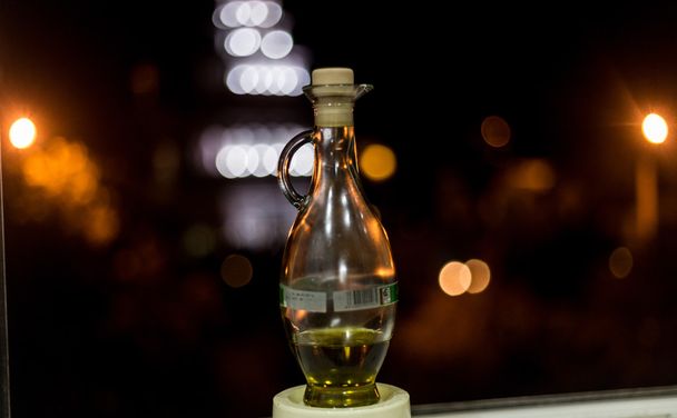 Olivový olej v lahvičce - Fotografie, Obrázek