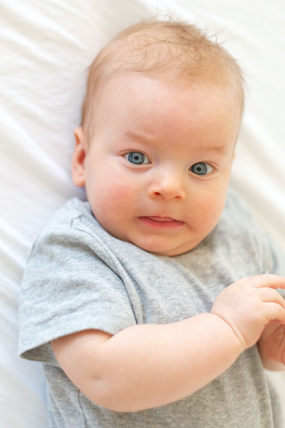 mavi gözlü erkek bebek - Fotoğraf, Görsel