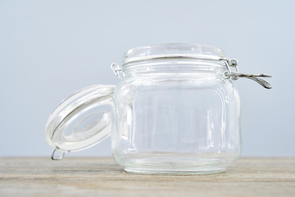 Lege glazen pot - Foto, afbeelding