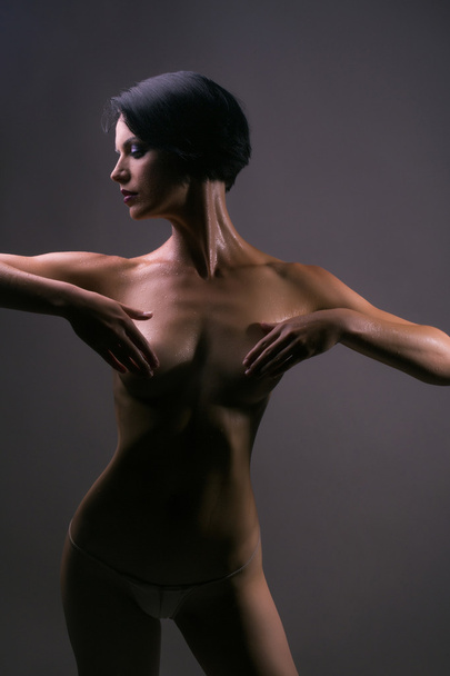 sexy naked woman in studio - 写真・画像