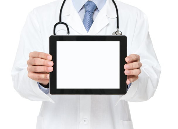 Médecin tenant tablette numérique vierge
 - Photo, image