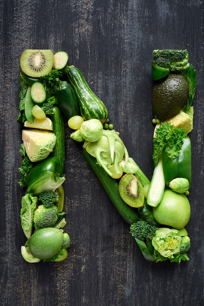 letter made of green raw food  - Foto, Bild