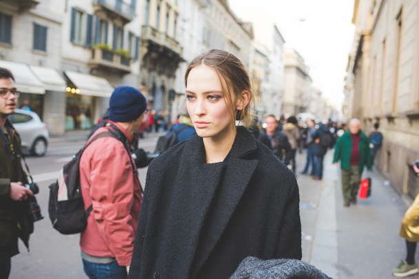 Milano Moda Haftası sırasında insanlar  - Fotoğraf, Görsel