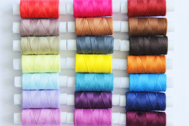 Sewing colored threads - Foto, Imagem