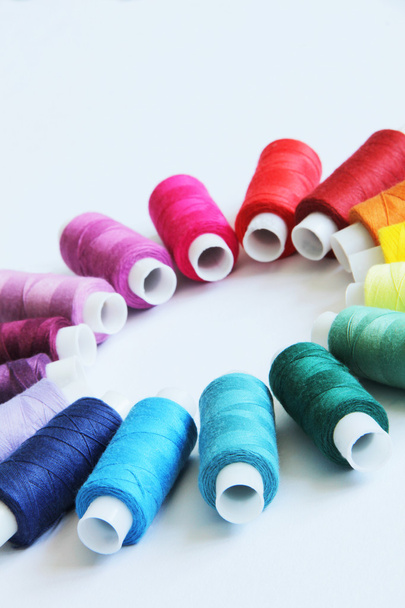 Sewing colored threads - Foto, Imagem