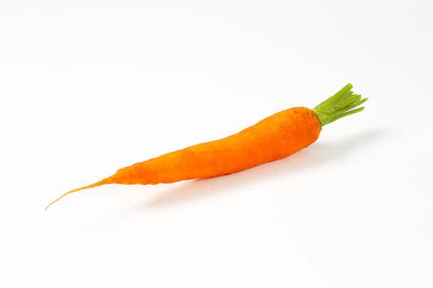 zanahoria larga fresca
 - Foto, Imagen