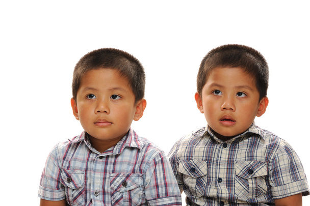 Jumeaux asiatiques
 - Photo, image
