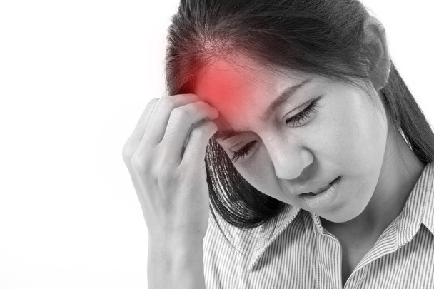 vrouw lijdt aan hoofdpijn, migraine - Foto, afbeelding