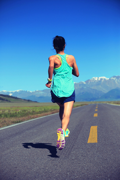  egészséges életmód nő fut - Fotó, kép