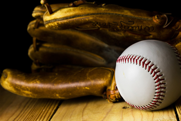 baseball és kesztyű - Fotó, kép
