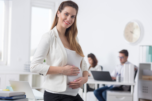 Het is tijd voor een zwangerschaps-en bevallingsverlof - Foto, afbeelding