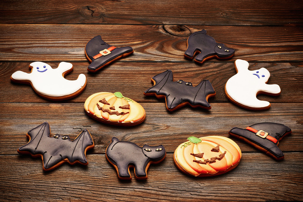 pile of halloween gingerbread cookies - Fotoğraf, Görsel