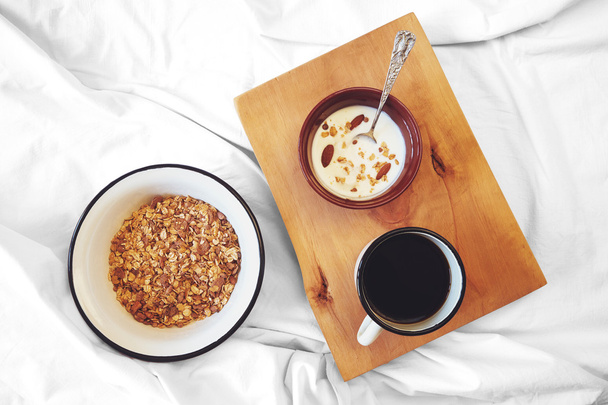 Breakfast in bed top view - Foto, immagini
