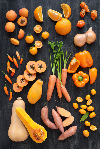 fruits and vegetables on wooden table - Foto, Imagem