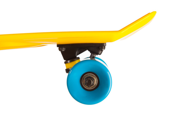 pièce de skateboard jaune penny, isolée sur blanc
 - Photo, image