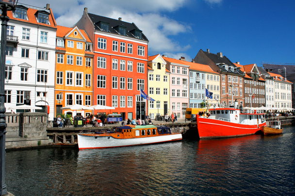 знаменитий Нюхавн та забезпечує місце в Копенгагені, Данія - Фото, зображення