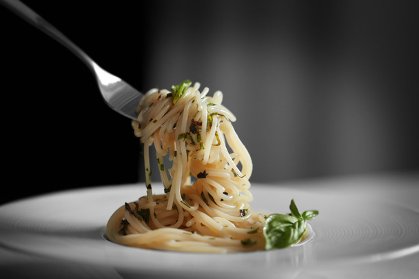 Fork with tasty spaghetti - Фото, зображення