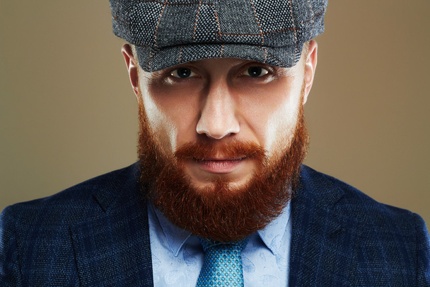 barbudo hombre.Hipster boy.handsome hombre en hat.Brutal hombre con barba roja
 - Foto, imagen