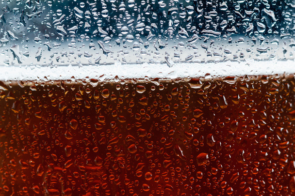 Тло пива з піною і бульбашками
 - Фото, зображення