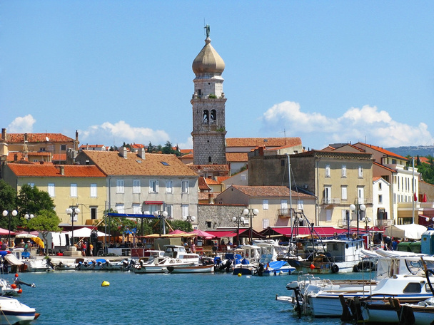 Cidades portuárias Krk - no sul da Croácia
 - Foto, Imagem