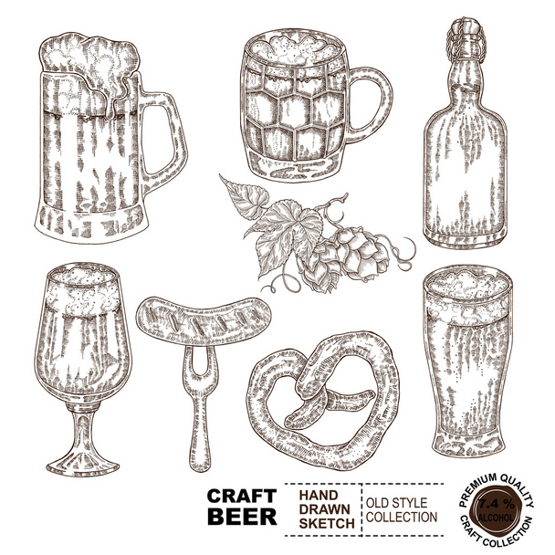 Cerveja definir estilo esboço vintage. Garrafa desenhada à mão, copo de cerveja, lúpulo e salsicha isolados em branco
 - Vetor, Imagem
