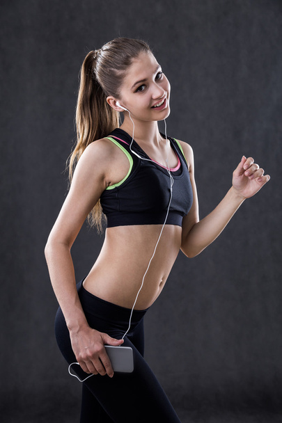 Young girl jogger - Fotó, kép