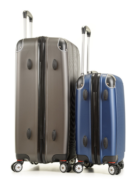 Путевые чемоданы на белом фоне
 - Фото, изображение