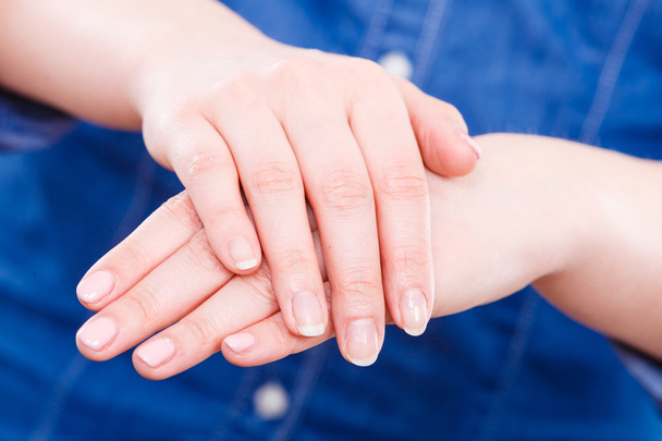 Woman presents hands nails. - Fotografie, Obrázek