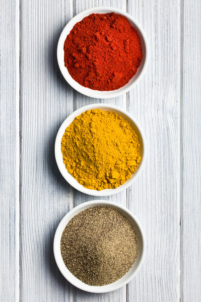 Various colored spices - Foto, afbeelding