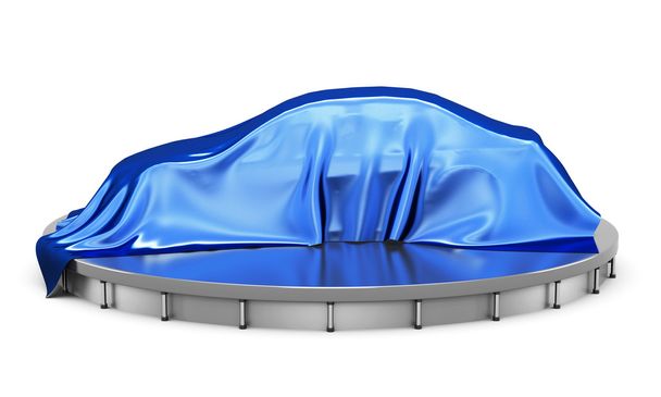 Αυτοκίνητο στο βάθρο που καλύπτεται με ένα μπλε σατέν ύφασμα πριν από σήμερα - Φωτογραφία, εικόνα