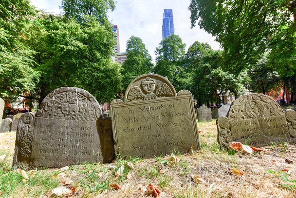 Granary Burying Ground - Бостон, Массачусетс
 - Фото, изображение