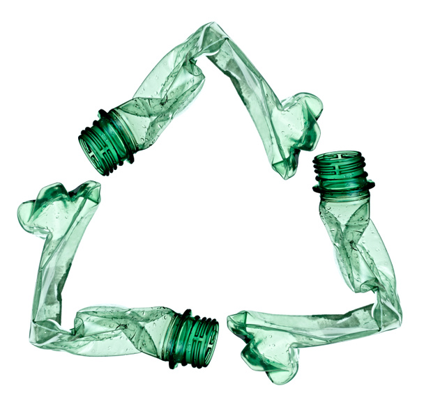Ambiente de ecología de botella de basura usada vacía
 - Foto, imagen