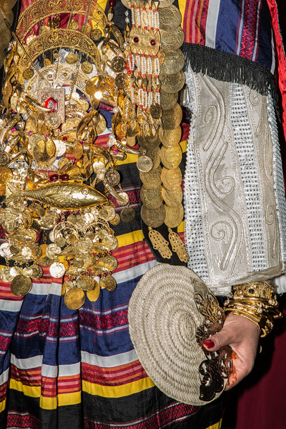 novia tunisiana tradicional
 - Foto, imagen