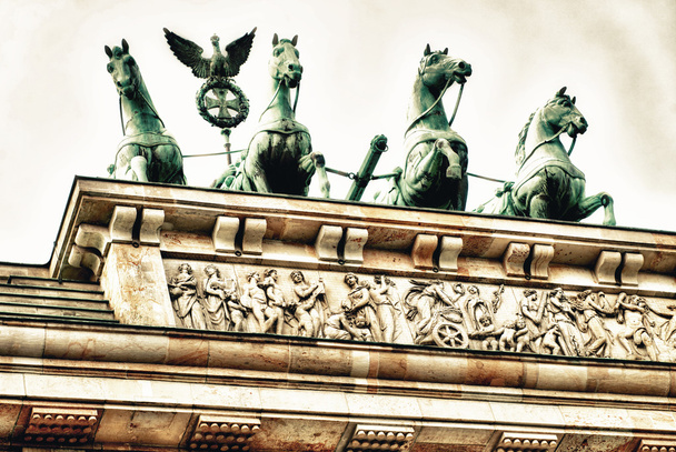 Puerta de Brandenburgo Quadriga en Berlín, Alemania
 - Foto, Imagen