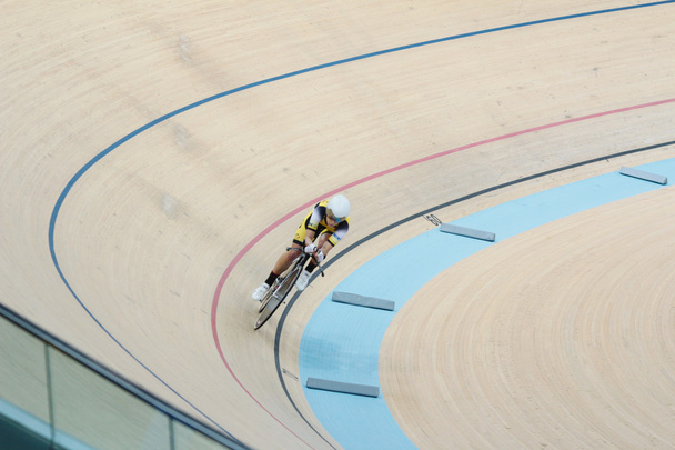 Ciclismo de pista interior
 - Foto, Imagen