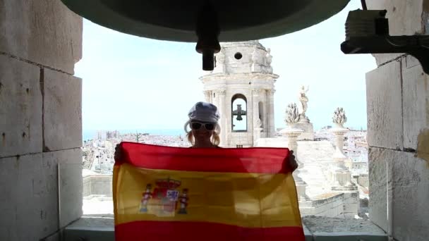 Město Cádiz Španělsko vlajky - Záběry, video