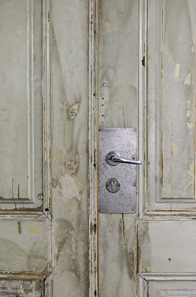 eski beyaz kapı - Fotoğraf, Görsel