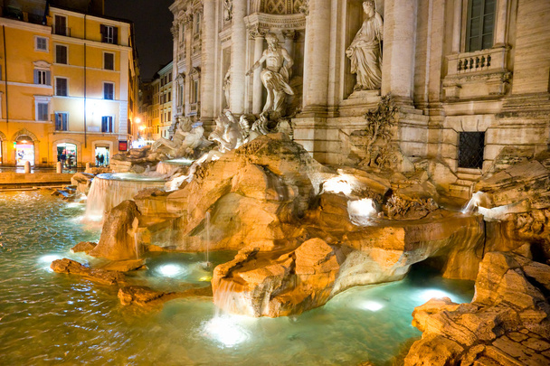 The Famous Trevi Fountain at night, rome, Italy. - Zdjęcie, obraz