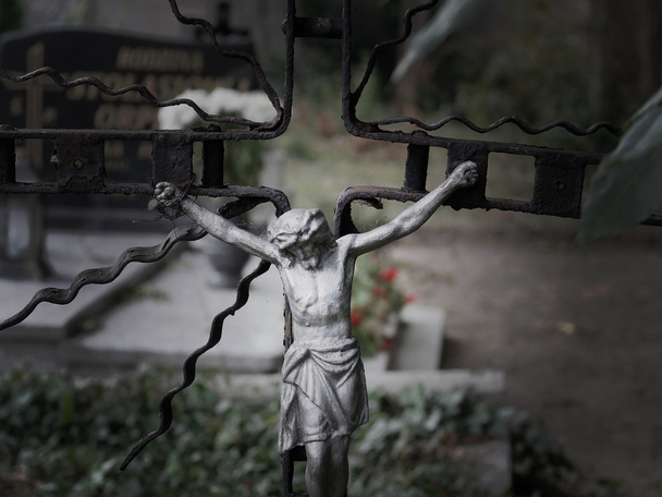 Старий розбитий хрест сумні втрати фон
 - Фото, зображення