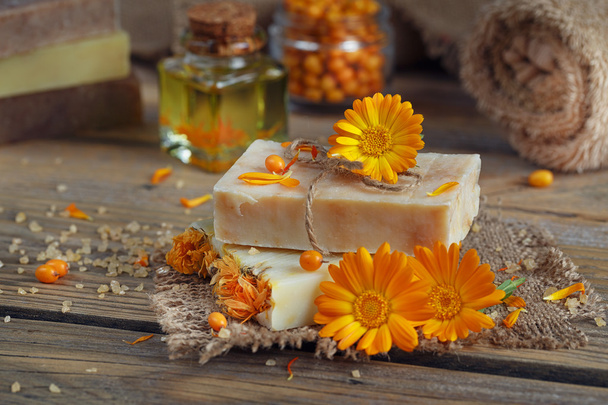 Natural handmade soap with calendula (pot marigold) and sea-buck - Foto, Bild