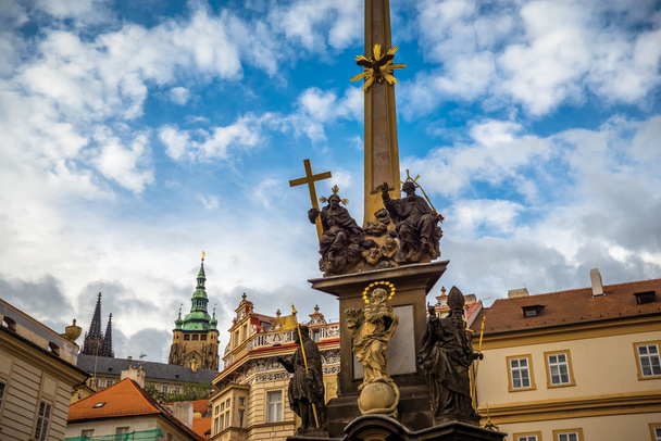 Holy Trinity Column at Lesser Town Square (Malostranske namesti). Prague, Czech Republic. - Foto, immagini