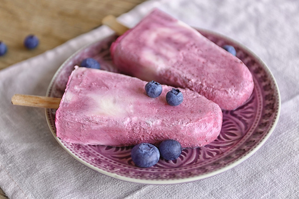 Tasty fruit ice-cream  - Foto, immagini