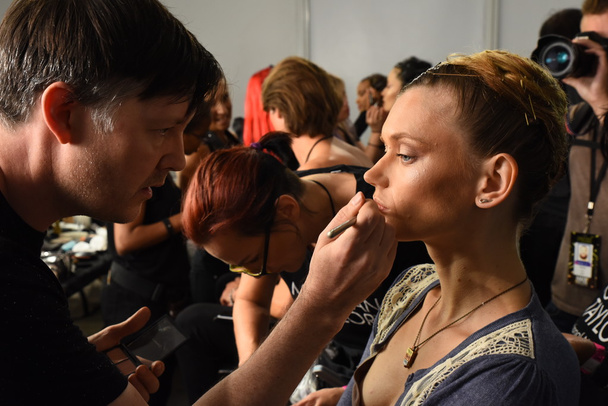  backstage during The Blonds show - Foto, afbeelding