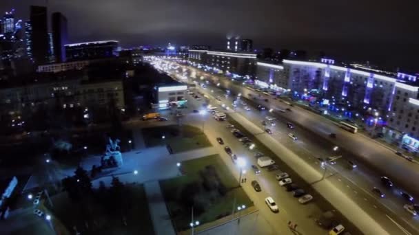 Панорама автомагистрали с транспортным движением
 - Кадры, видео