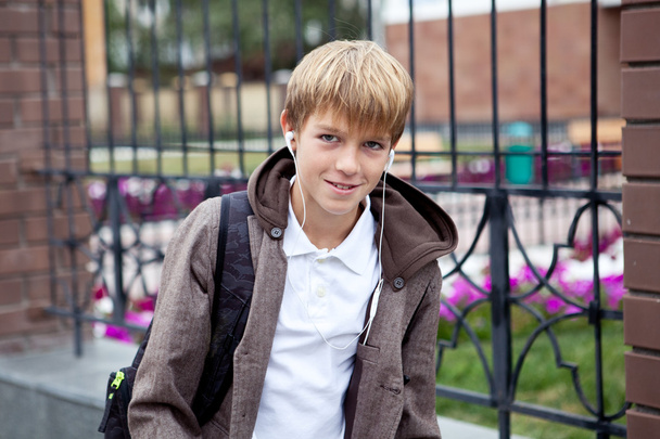 Portrait of teenager in jacket - Foto, Bild
