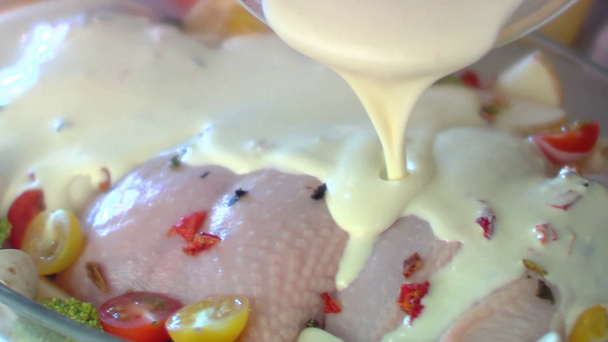 Close-up of serve chicken fry (mixed-other - artificial) - Filmmaterial, Video