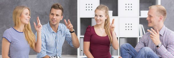 Who want to learn the sign language? - Фото, зображення