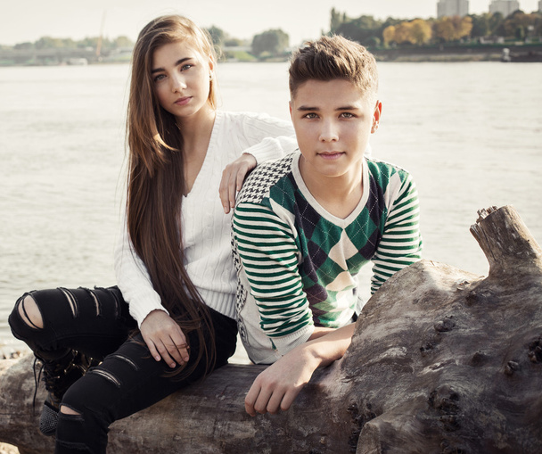Portrait of attractive girl and boy - Photo, image