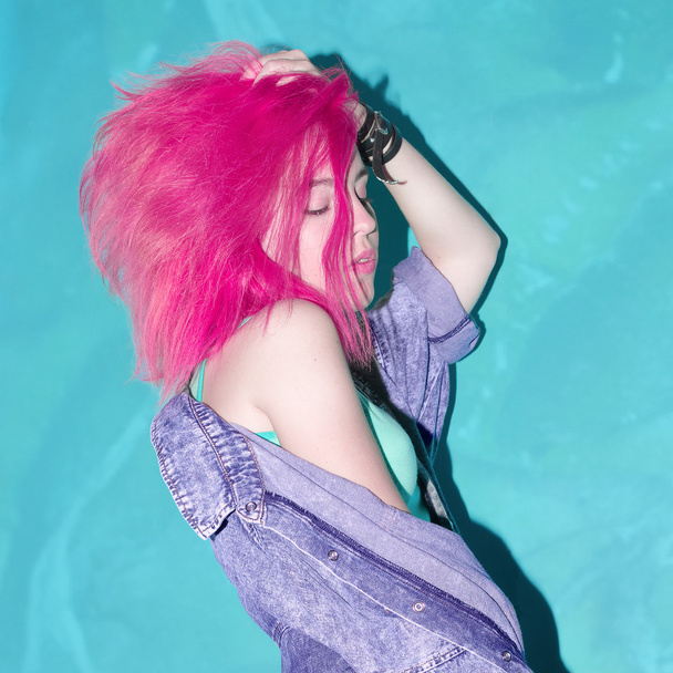 Sensual girl with pink hair. Sakura Japan Color - Foto, imagen